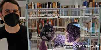Ausstellung von Bunten Steinen in Marburger Uni-Bibliothek - Oberhessische Presse