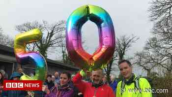 Gary McKee: Marathon-a-day man marks 50th run of the year - BBC News