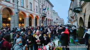 Da tutta la provincia per l'aperitivo libero a Cuneo. E sabato prossimo si ripete - LaVoceDiAlba.it
