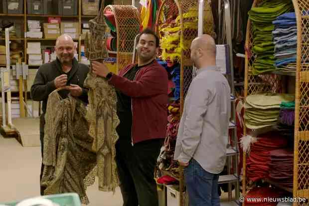 Kamal Kharmach schiet kostuumleverancier van tv-programma’s te hulp: “We zagen Gordon Ramsay en dachten: dat kunnen we ook gebruiken”