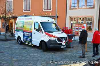 Der neue Bürgerbus fährt mit Gottes Segen - Breisach - Badische Zeitung - Badische Zeitung