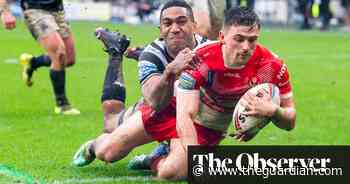 St Helens outclass 12-man Hull and deliver warning to Super League rivals - The Guardian