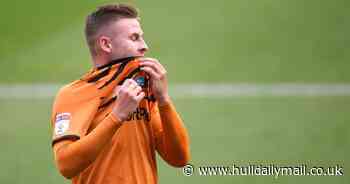 Inside James Scott's nightmare Hibernian stint as Hull City loanee suffers new low - Hull Daily Mail