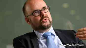 Kultusminister will mehr zusätzliches Personal an Schulen - STERN.de