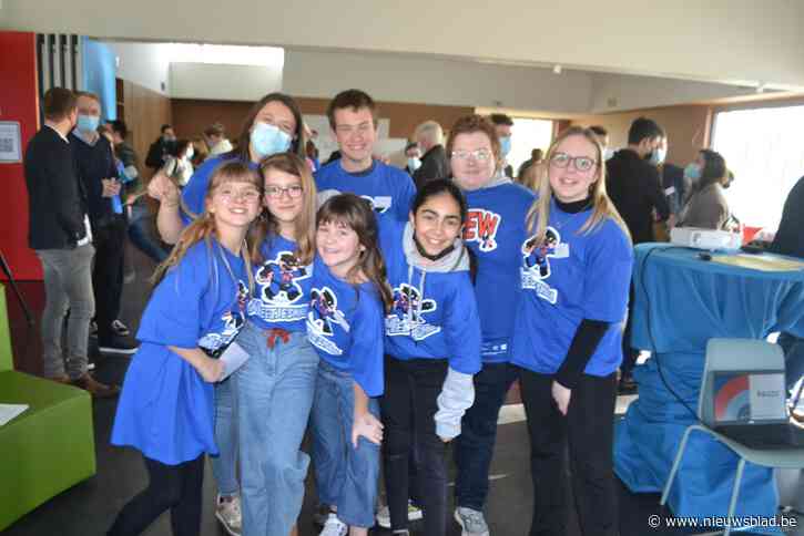 Onderzoek naar gevolgen van corona op welbevinden jongeren: “Hoe ouder ze worden, hoe ongelukkiger ze zijn”