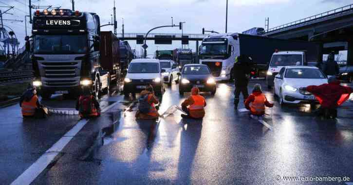 Grünen-Politiker kritisieren Blockaden von Klimaschützern