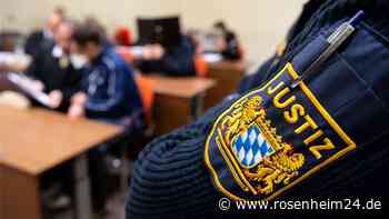 Prozess: Männer sollen Kalaschnikows und Uzis an Rechtsextreme in Rosenheim verkauft haben