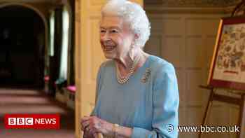 Buckingham Palace eases concerns over Queen's Covid