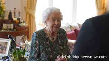 Queen plans to keep working after testing positive for COVID-19 - Lethbridge News Now