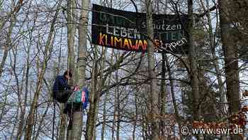 Klimaaktivisten besetzen Bäume an der Uniklinik Ulm - SWR