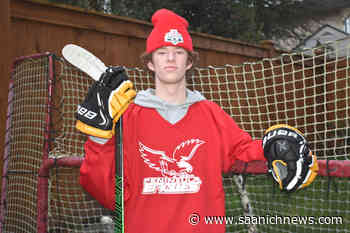 Sidney hockey player shifting gears this summer, representing Canada in ball hockey – Saanich News - Saanich News