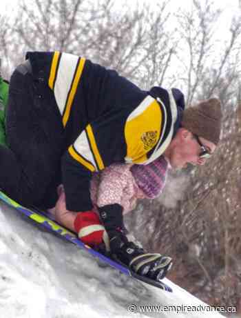 Families find outdoor fun at Oak Lake - Virden Empire Advance