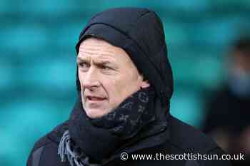 Celtic legend Chris Sutton forced to make 400 MILE taxi trip after getting stranded at Hoops pub... - The Scottish Sun