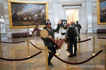 Feds want 90-day prison term for Jan. 6 rioter photographed with Pelosi's lectern