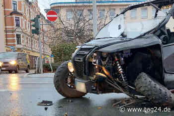 Chemnitz: Unfall in Freiberg - Zwei Autos knallen in der City zusammen - TAG24