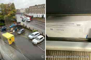Peckham: Skeleton found in flat after years of bad smell