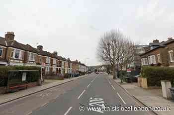 Lewisham: Man taken to hospital after stabbing in Forest Hill fight