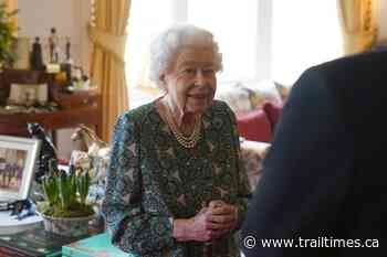 Queen plans to keep working after testing positive for COVID-19 - Trail Times