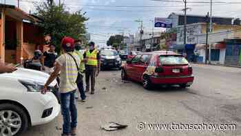 Chocan vehículos en colonia Tierra Colorada, no hay lesionados - tabasco hoy