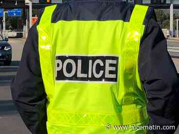 Amsterdam: un homme armé dans un magasin, la police est sur place