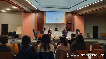 Des collégiens de Nancy sensibilisés aux cyberviolences au tribunal judiciaire - France Bleu