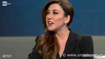 Guzzanti imita Prodi: "Sono sempre qua, fermo come un semaforo" - L'Unione Sarda.it - L'Unione Sarda