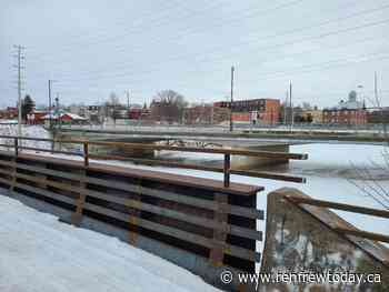 Snowmobile trail running through downtown Pembroke officially open - renfrewtoday.ca