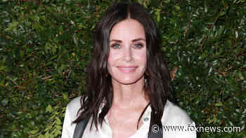 ‘Friends’ alum Courteney Cox recalls looking ‘strange’ after fillers, made her second-guess cosmetic work