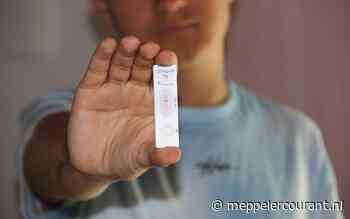 Inwoners gemeente Staphorst kunnen komende woensdagochtenden een gratis zelftest halen op de markt. Gemeente niet bang voor 'zelftesttoerisme' - Meppeler Courant