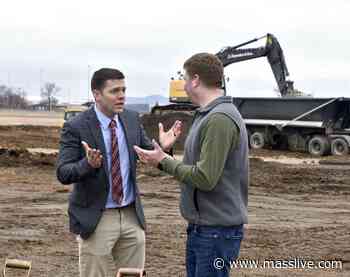 Exit 3 Aviation hangar construction marks continued expansion of Westfield-Barnes Regional Airport - MassLive.com