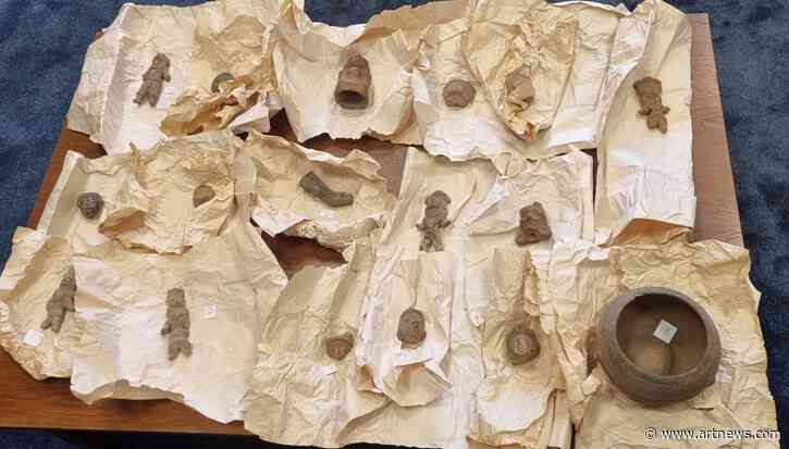 Dutch Couple Returns 17 Pre-Columbian Artifacts to Mexico