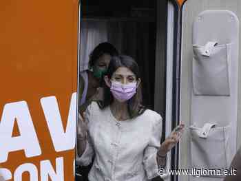 "Calenda ha votato la Raggi". Italia Viva esce dal gruppo