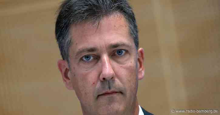 Anti-Corona-Demo in Würzburg während Fasching verärgert OB