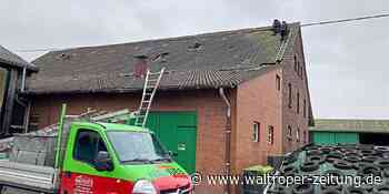 Auf dem Hof Billmann waren die Dachdecker gleich zweimal nach dem Sturm am Werk - Waltroper Zeitung