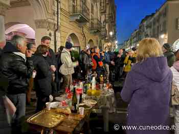Cuneo, in via Roma la ˝merenda sinoira˝ dei no pass - Cuneodice.it