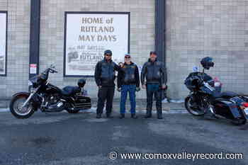 Okanagan bikers are trading in their leathers for pink shirts - Comox Valley Record