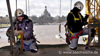Dresden: Spezialgerüstbauer auf Dresdner Albertbrücke - Sächsische.de