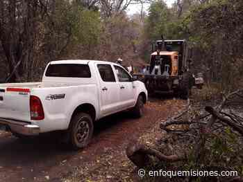 Vialidad Provincial dispuso maquinaria para combatir los focos de incendios en Caraguatay, Salto Encantado y Cerro Corá - Enfoque Misiones