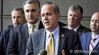 Ex-NYPD union president surrendering to criminal charges - CFJC Today Kamloops