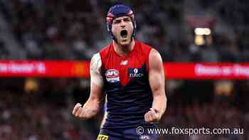 ‘He’s said no, hold off’: AFL rivals on alert as contract talks stall for Grand Final pair - Trade Whispers - Fox Sports