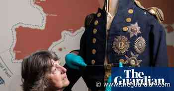 Shark hunters and Nelson's coat: Wednesday's best photos - The Guardian