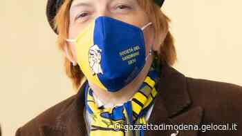 Modena. Nuovo Sgorghiguelo: Matteo Cassiani debutta al balcone con lo Sproloquio - La Gazzetta di Modena