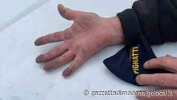 Modena. Fonderie Madonnina, polvere nera sulle auto. Arrivano i carabinieri - La Gazzetta di Modena