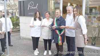 La caffetteria Pinel di Jesolo sfratta la sala slot: «Una nuova sfida» - La Nuova Venezia