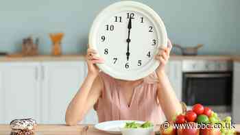Have we got our meal times all wrong? - BBC News