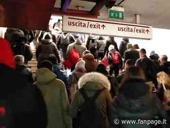 Metro A, servizio interrotto fra Ottaviano e Arco di Travertino: attivate navette sostitutive - Fanpage.it