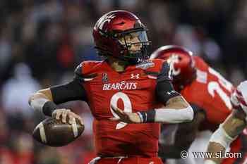 90 Prospects in 90 Days: Cincinnati QB Desmond Ridder - Sports Illustrated