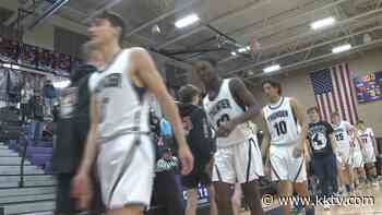 Manitou Springs, Discovery Canyon advance in opener of boys basketball postseason - KKTV 11 News