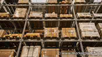 The question the retail world is asking right now: Sell cheap or hold? - Marketplace