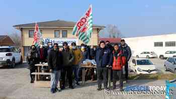 L'azienda tira dritto, chiusura e licenziamenti: lavoratori in sciopero - BresciaToday